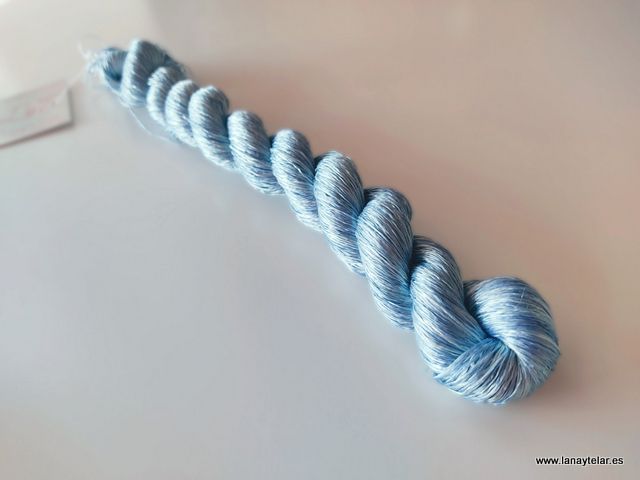 Hilo de Seda Natural Reeled fina Índigo - Imagen 2