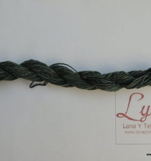 Seda Natural Fluffy Verde Oscuro