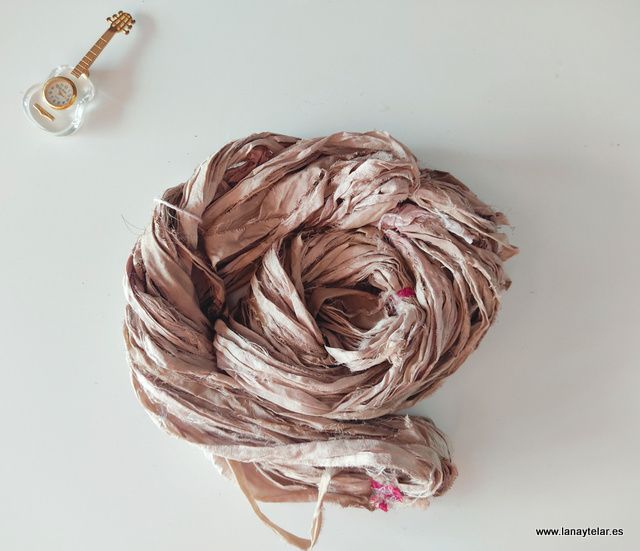 Cinta de Tejer: Trapillo Seda Marron Claro - Imagen 3