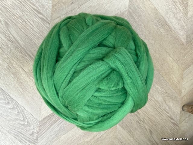 Lana XXL merino natural 100% VERDE 23 micras 1 Kg.